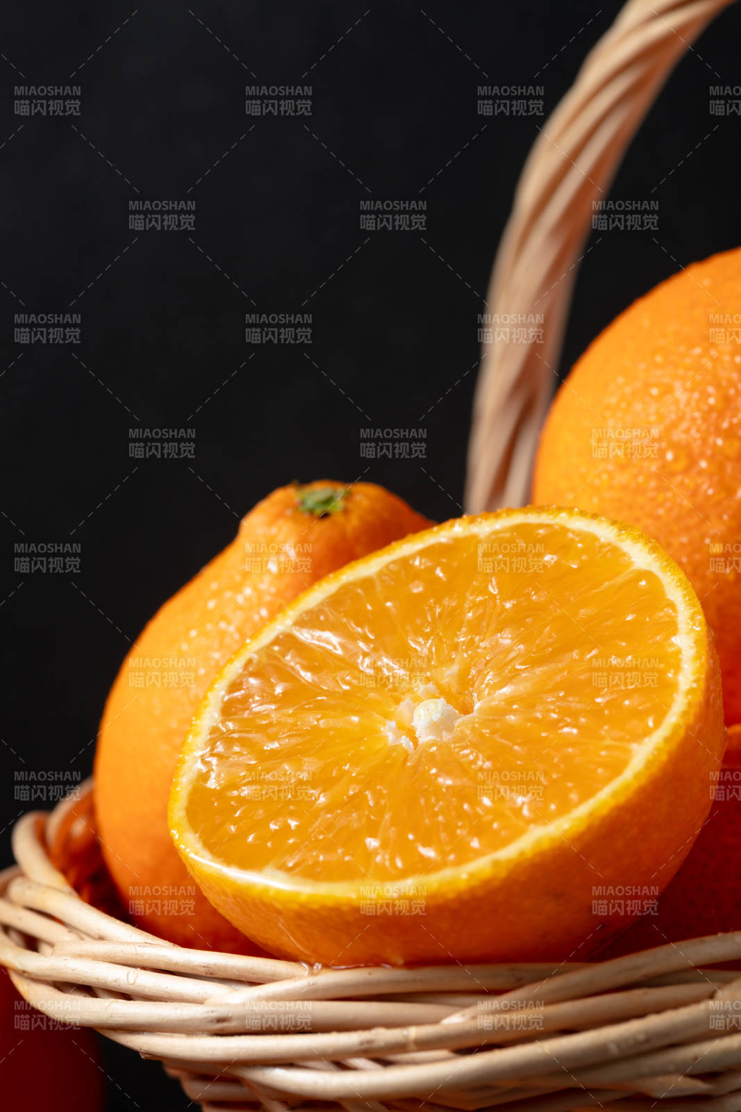 橙香满篮图片