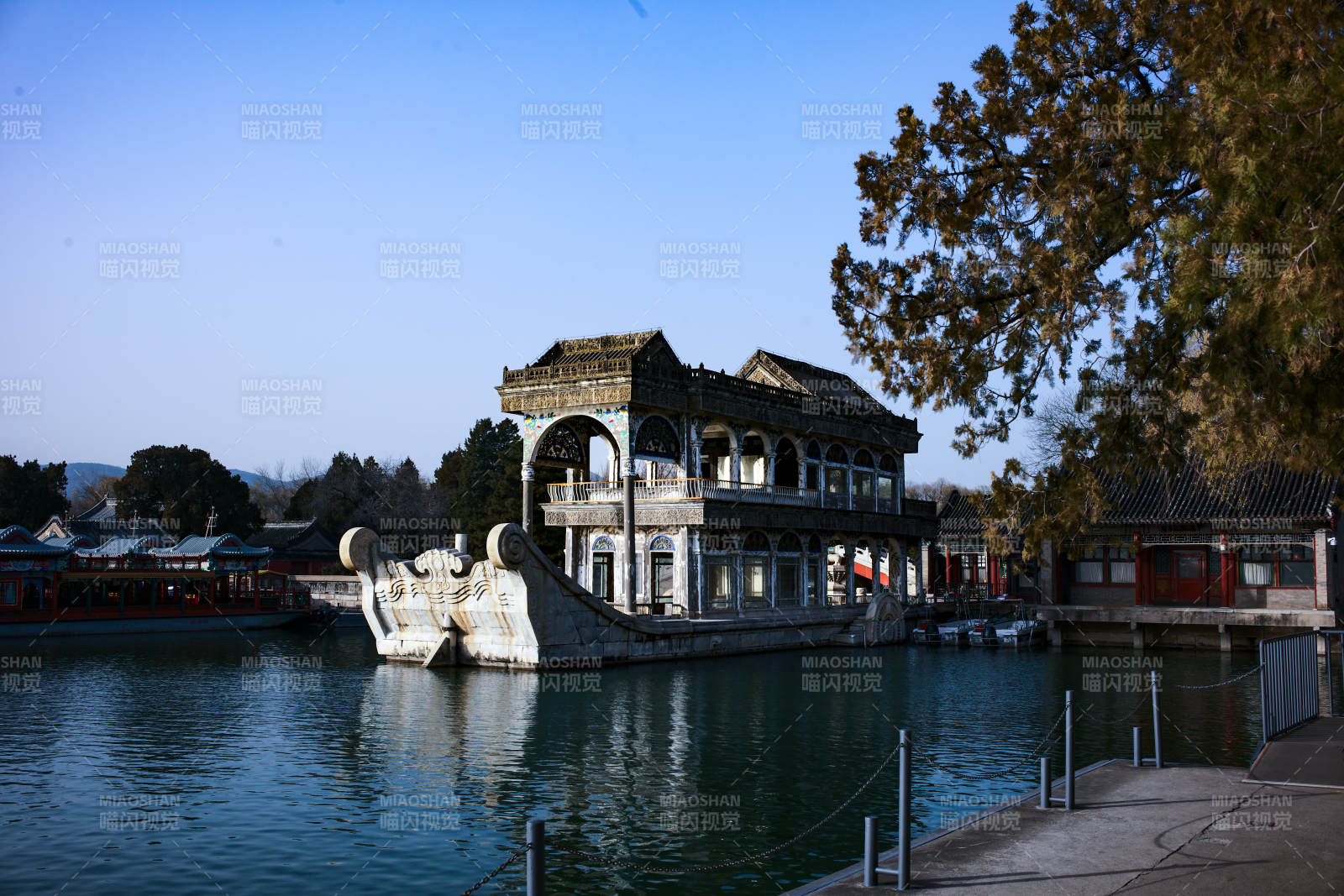 颐和园石舫风光图片