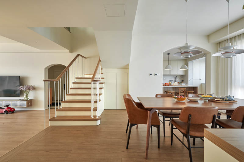 现代家居客厅餐厅图片