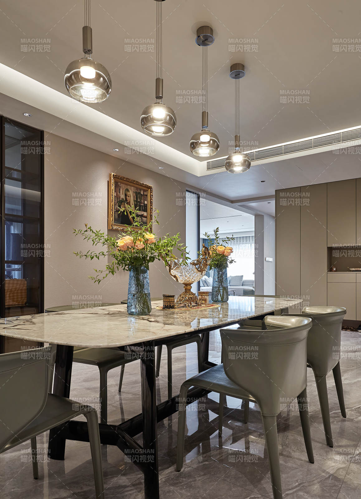 现代简约餐桌设计图片