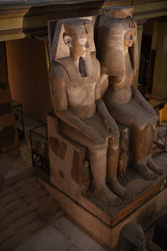 古埃及双人坐像图片