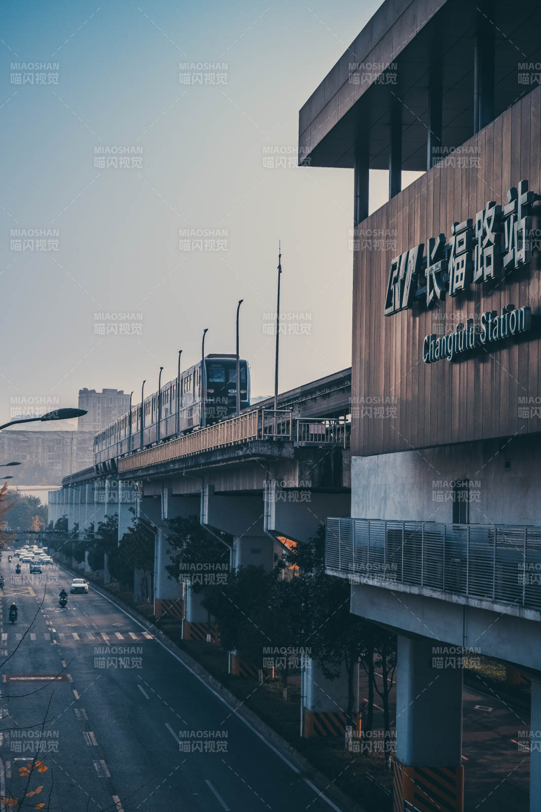 重庆轨道交通3号线长福路站图片