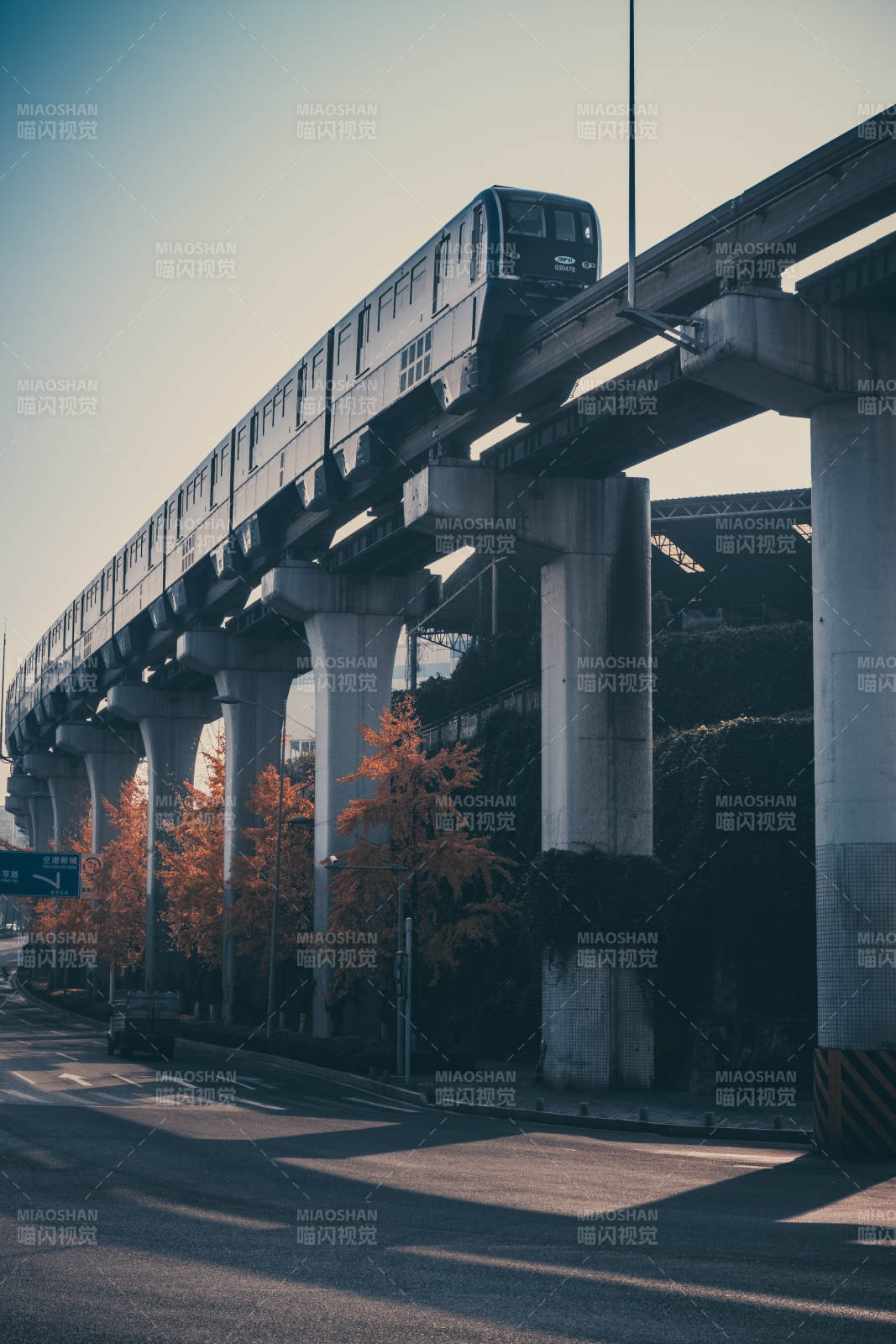 重庆市轨道交通3号线图片