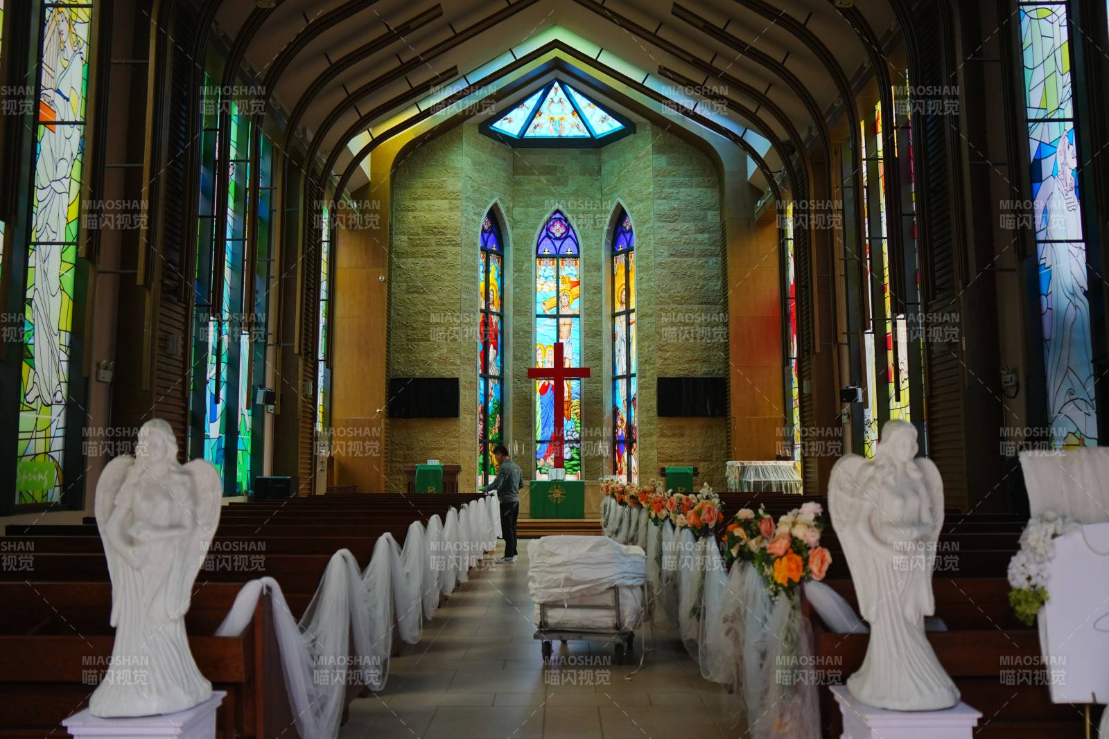 教堂大厅图片