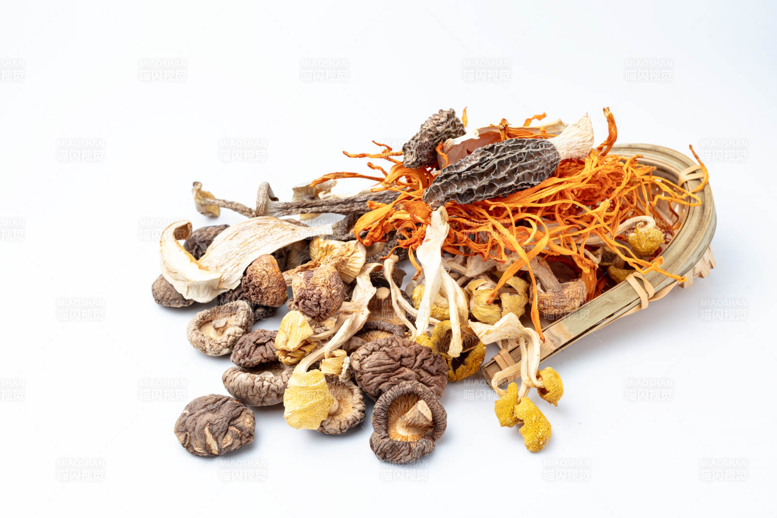 干菌菇拼盘图片