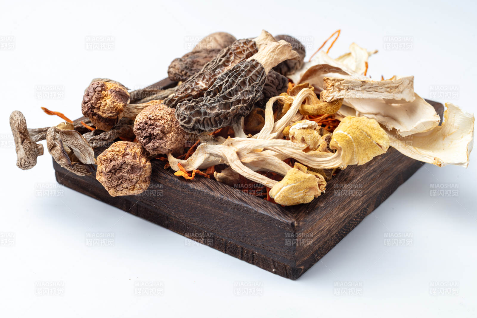 菌菇汤料包拼盘图片