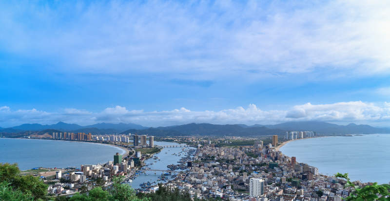 海滨城市风光双月湾图片