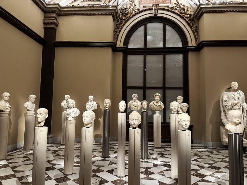 奥地利 雕塑展厅静谧典雅图片