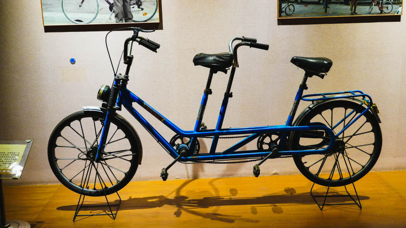 双人自行车展示图片