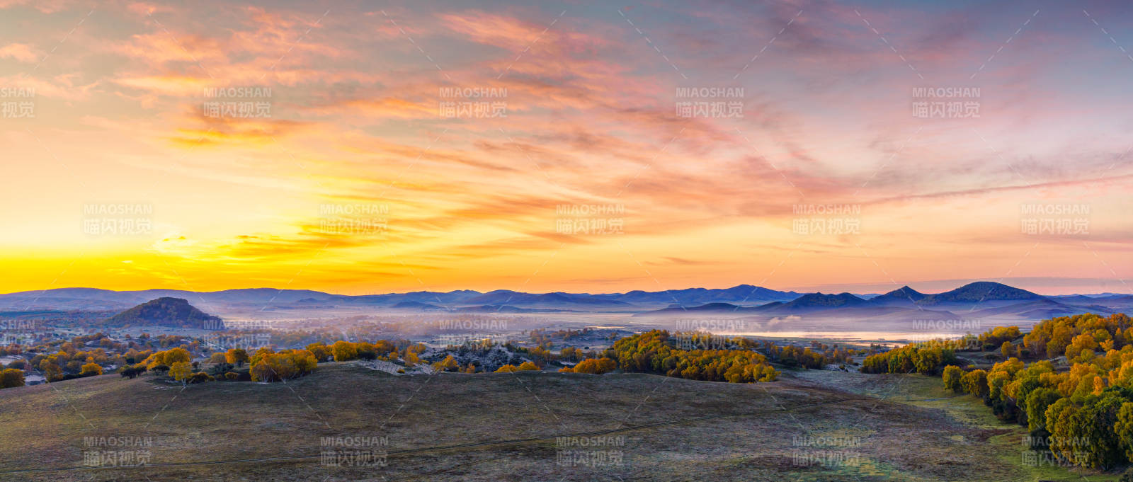 坝上乌兰木统敖包图日落山野风光图片