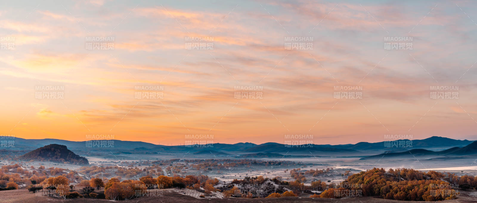坝上乌兰木统敖包图晨曦山野风光图片