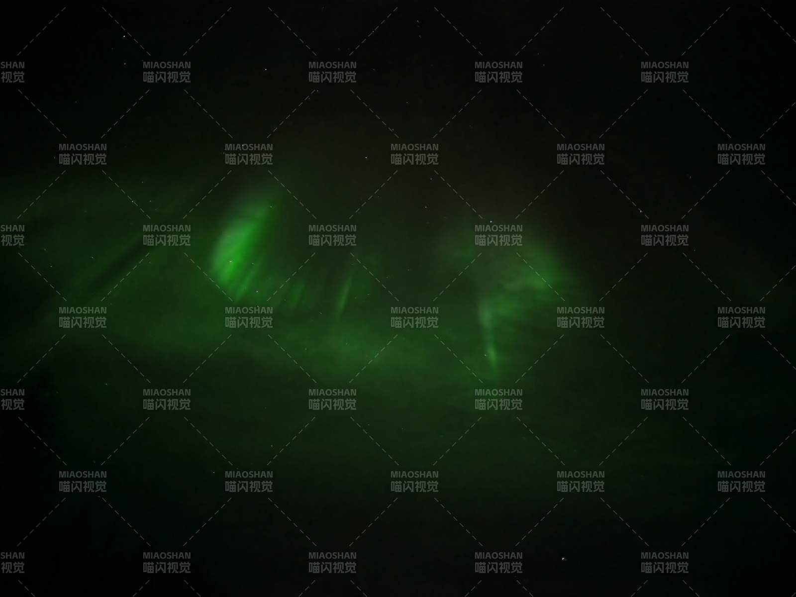 极光夜空绿影图片