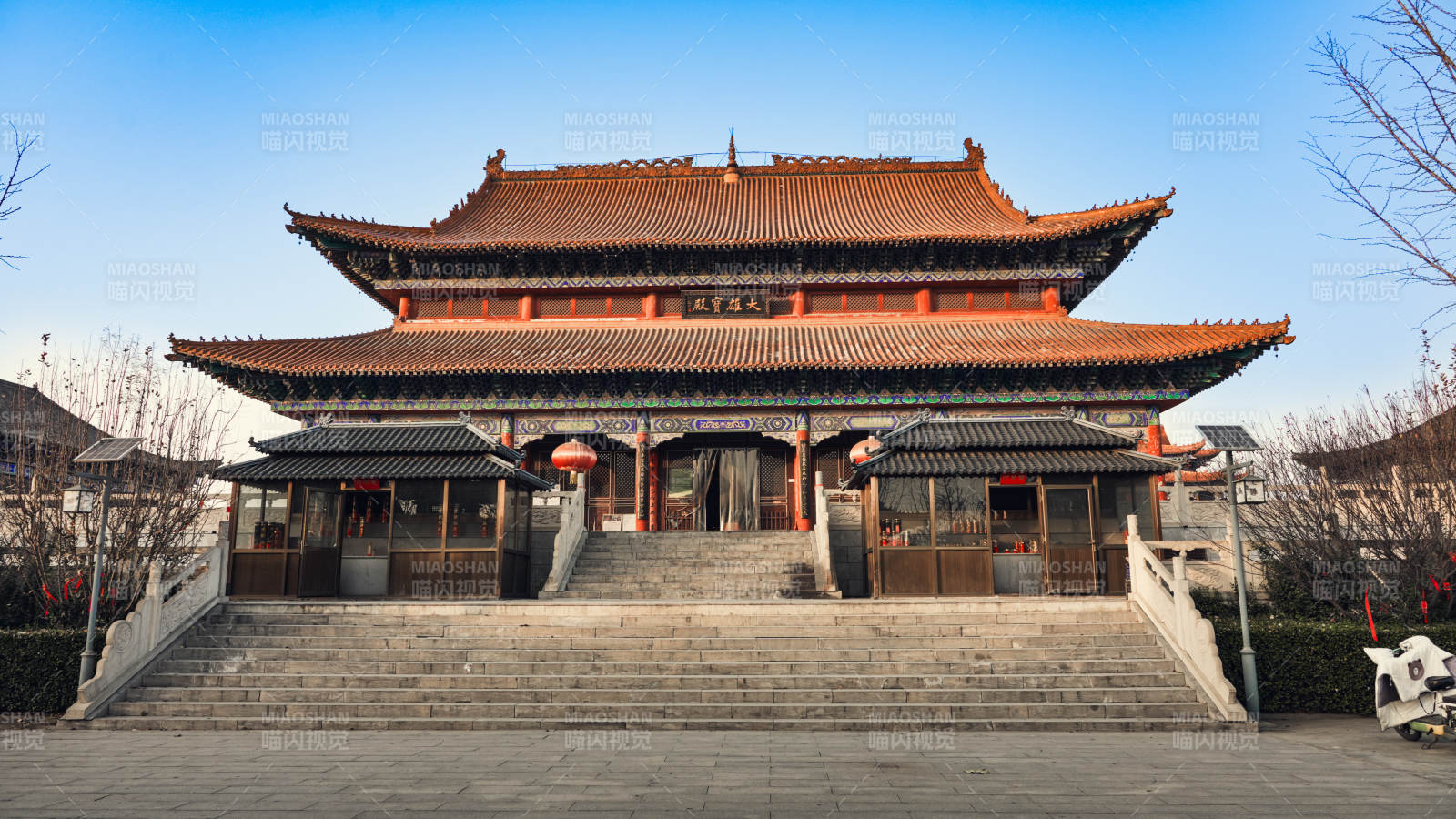 廊坊霸州大悲禅寺古建筑门前台阶图片