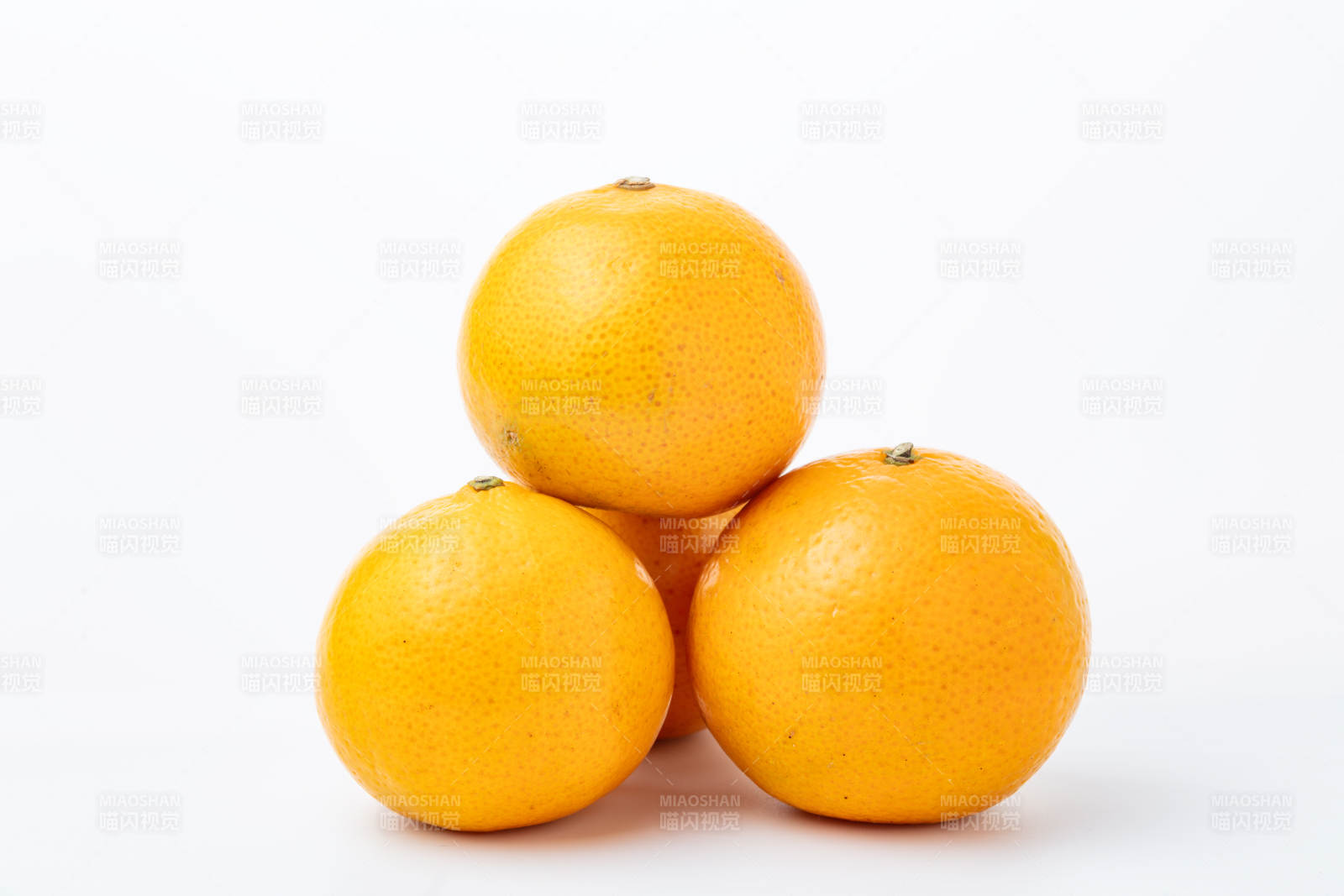 新鲜皇帝柑橙子堆叠图片