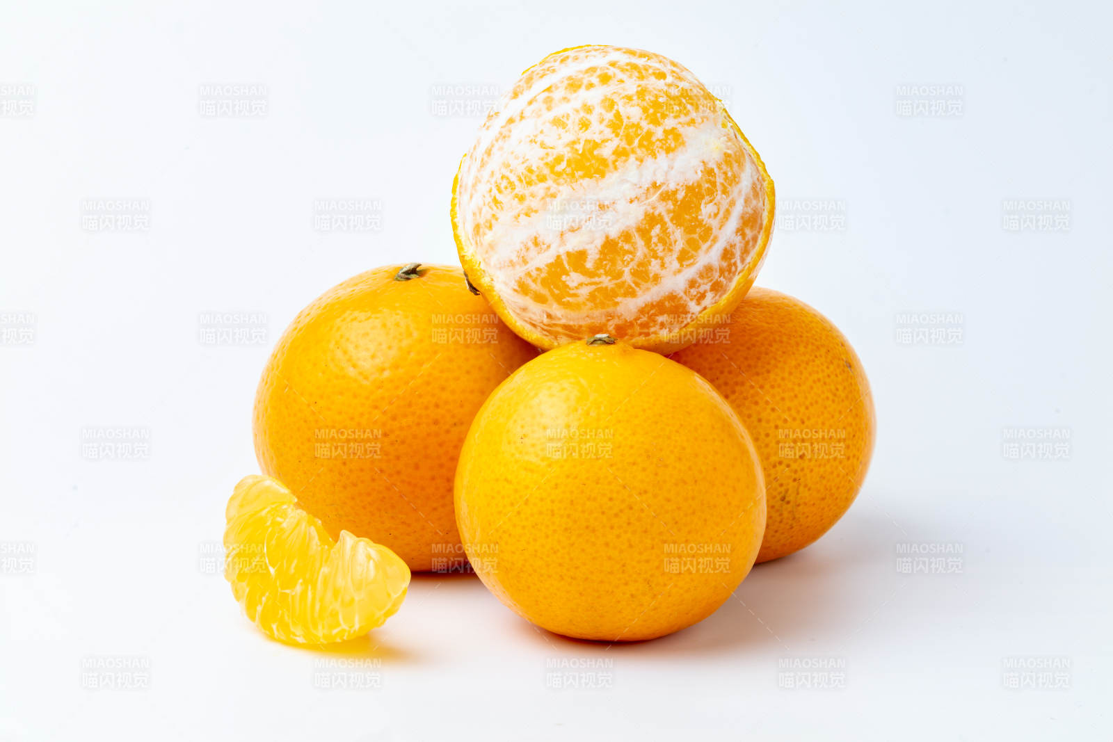 新鲜皇帝柑堆叠图图片