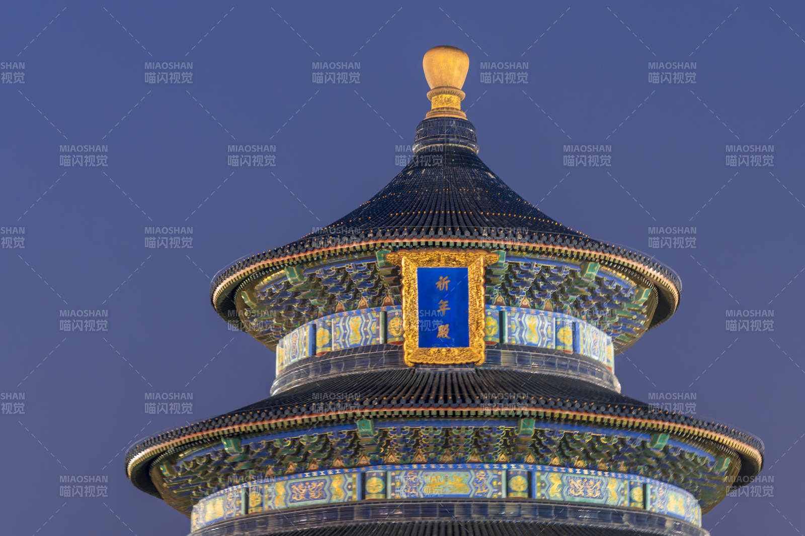 天坛祈年殿夜景图片