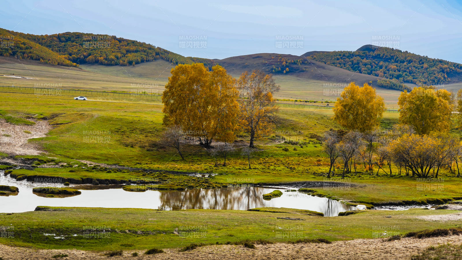 乌兰布统秋日草原风光图片
