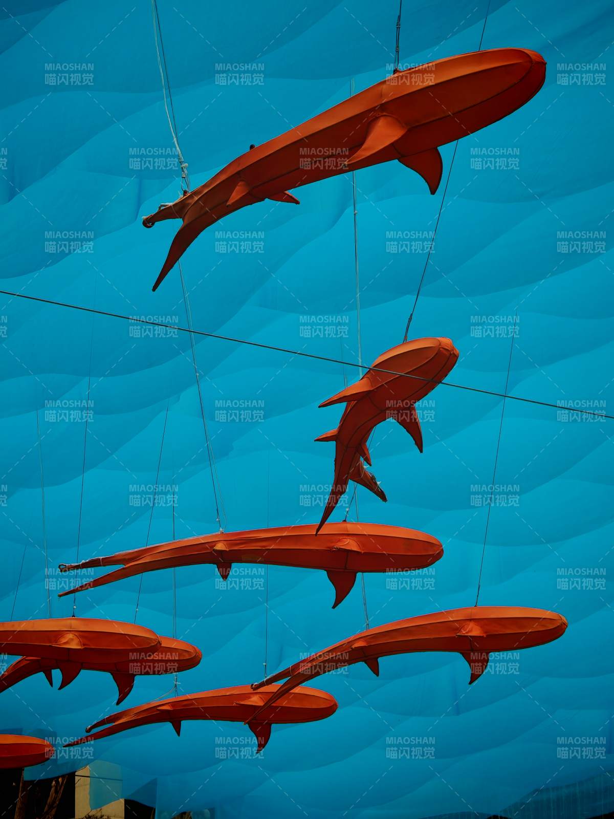 商业广场天幕纸艺美陈布置图片