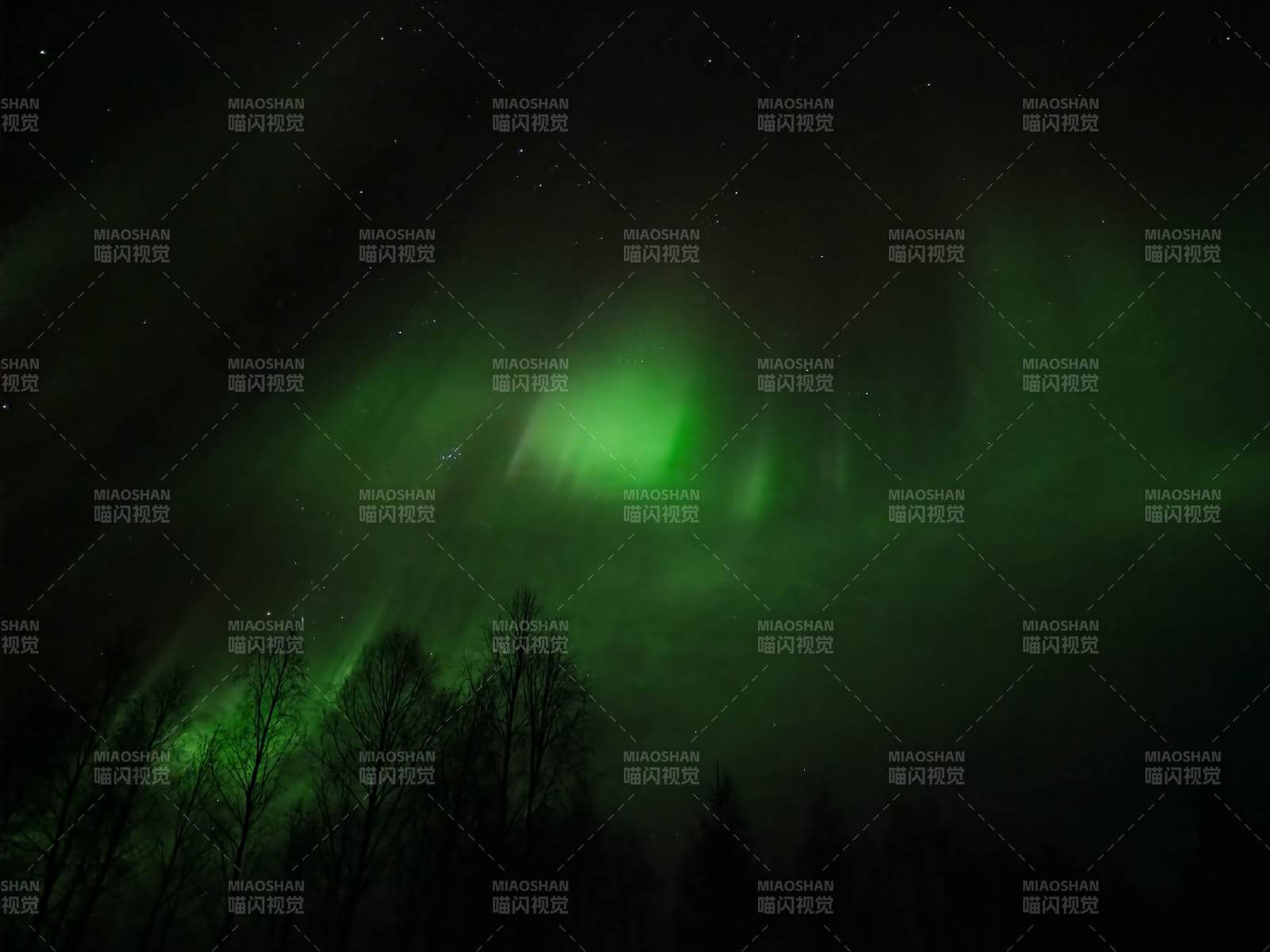 极光夜空拉普兰图片