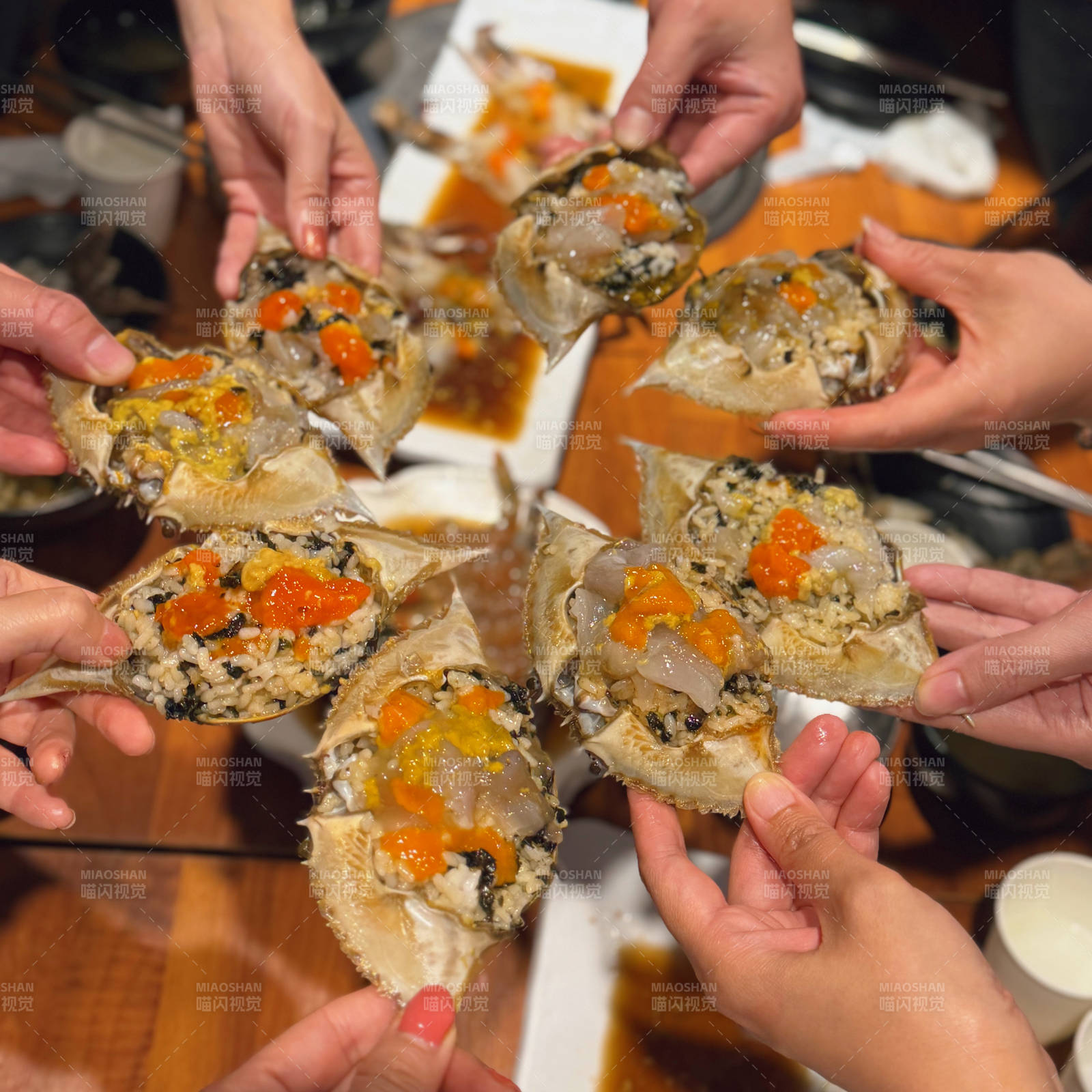 共享美味生腌蟹图片