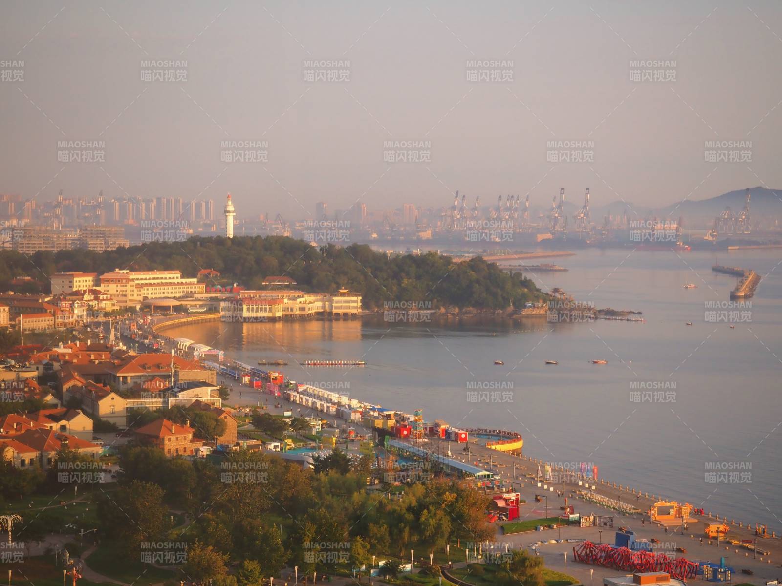 青岛海边的清晨图片