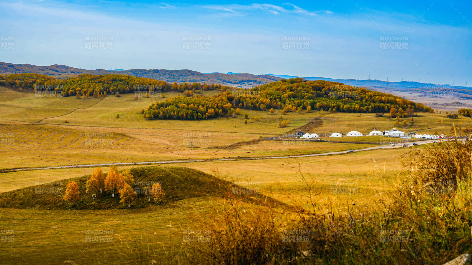 乌兰布统秋日草原风光图片