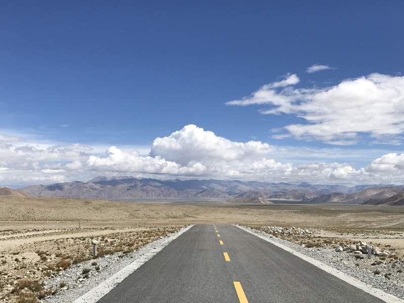 西藏阿里天路图片