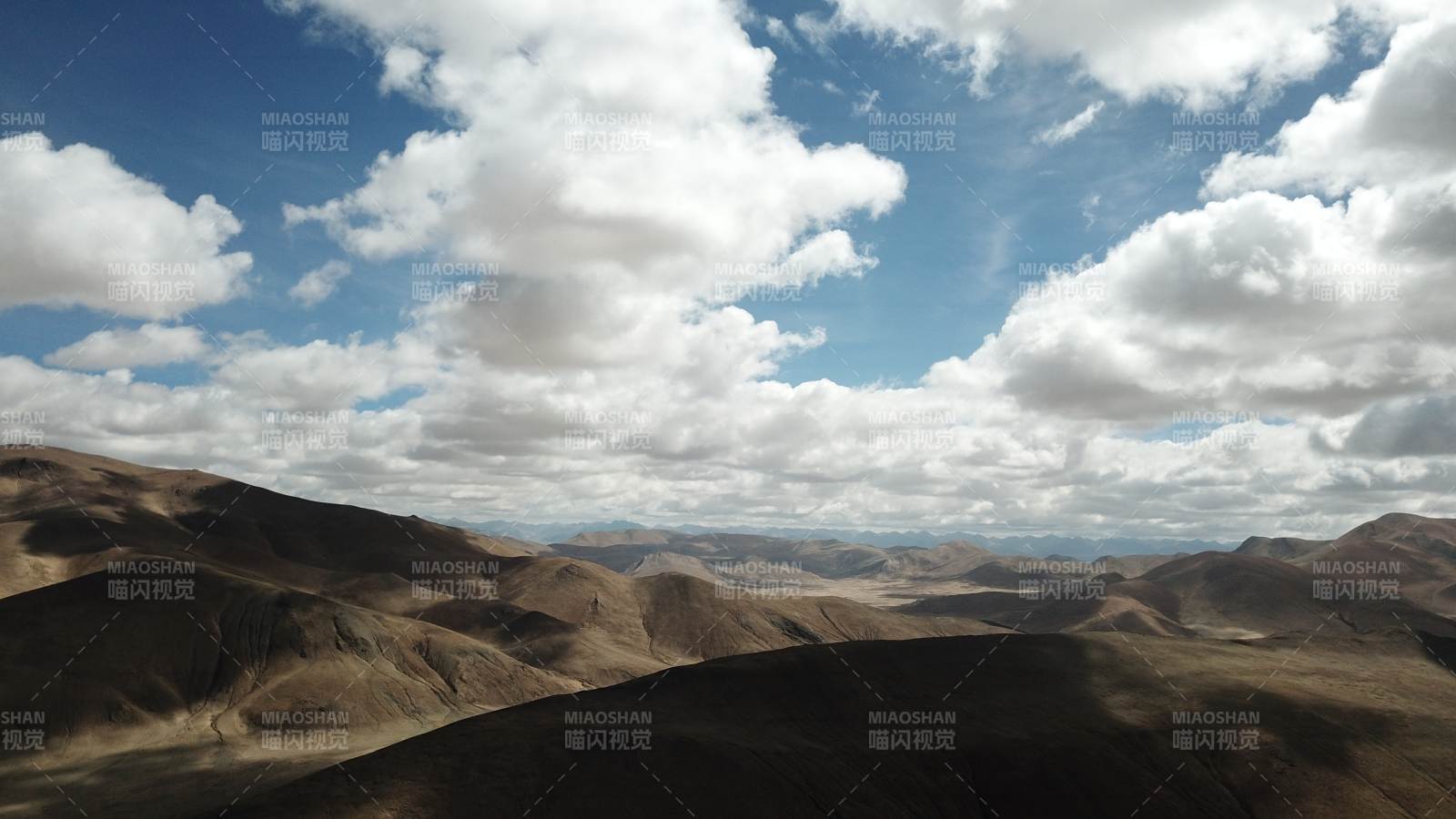 西藏阿里的高原风光图片