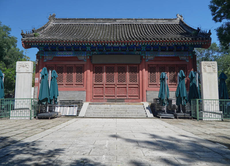 北京市西城区报国寺内中殿图片
