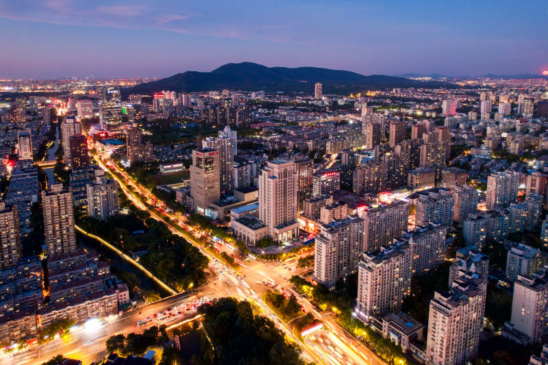 南京城市夜景璀璨灯火航拍图片