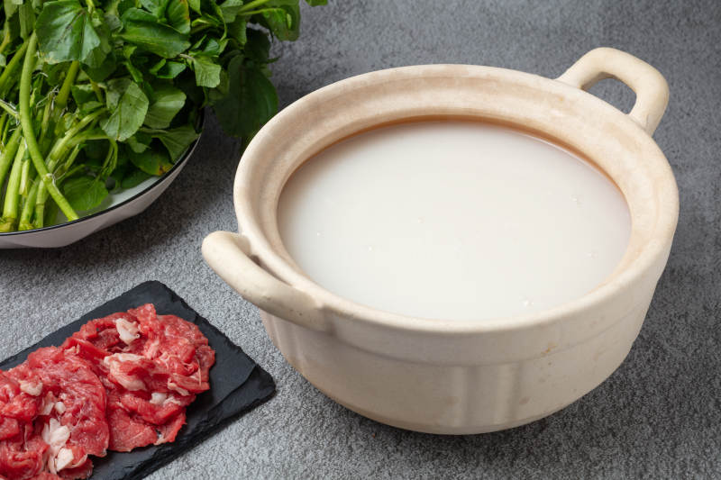 毋米粥底火锅图片