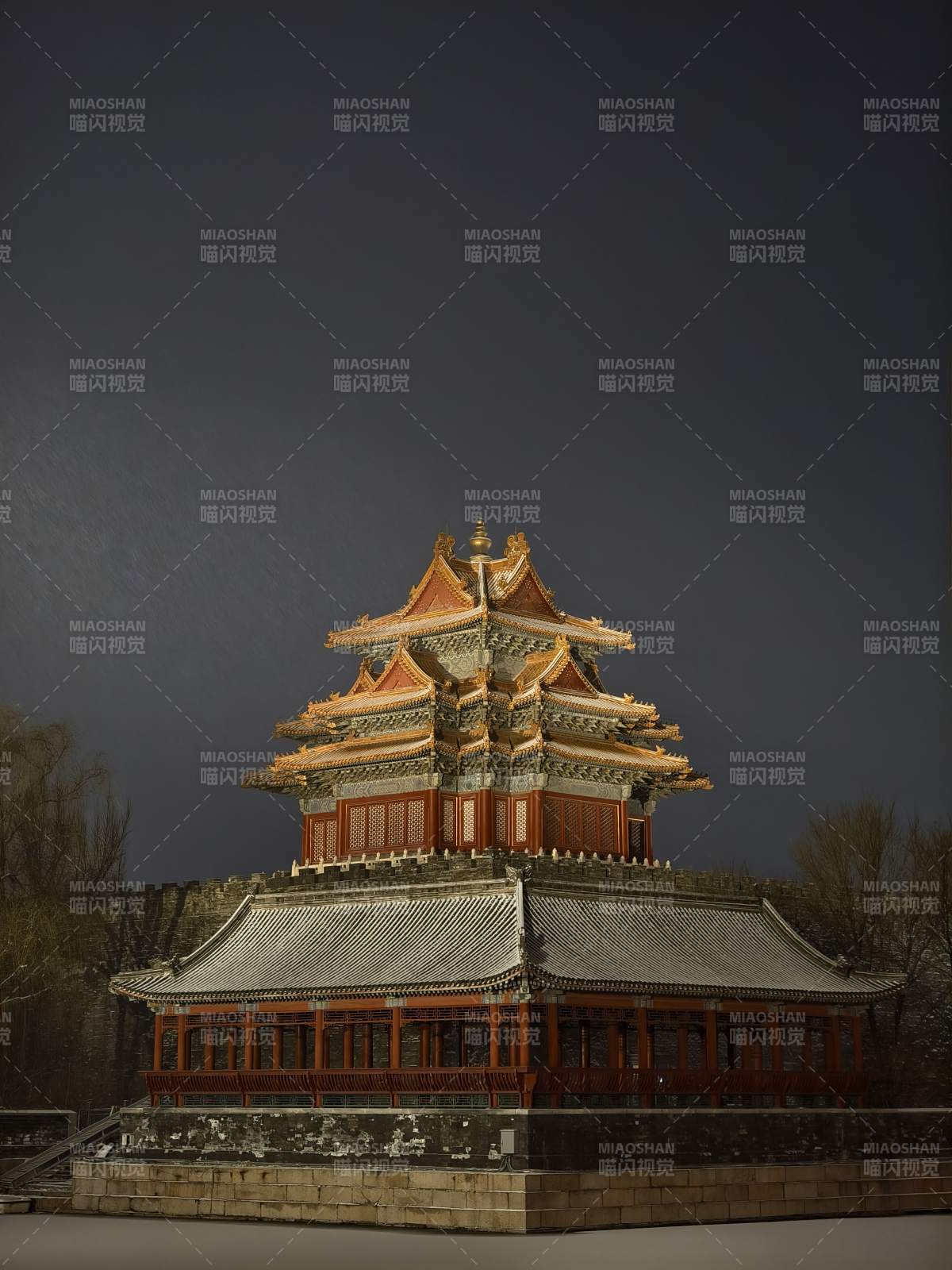 夜幕下的故宫角楼图片
