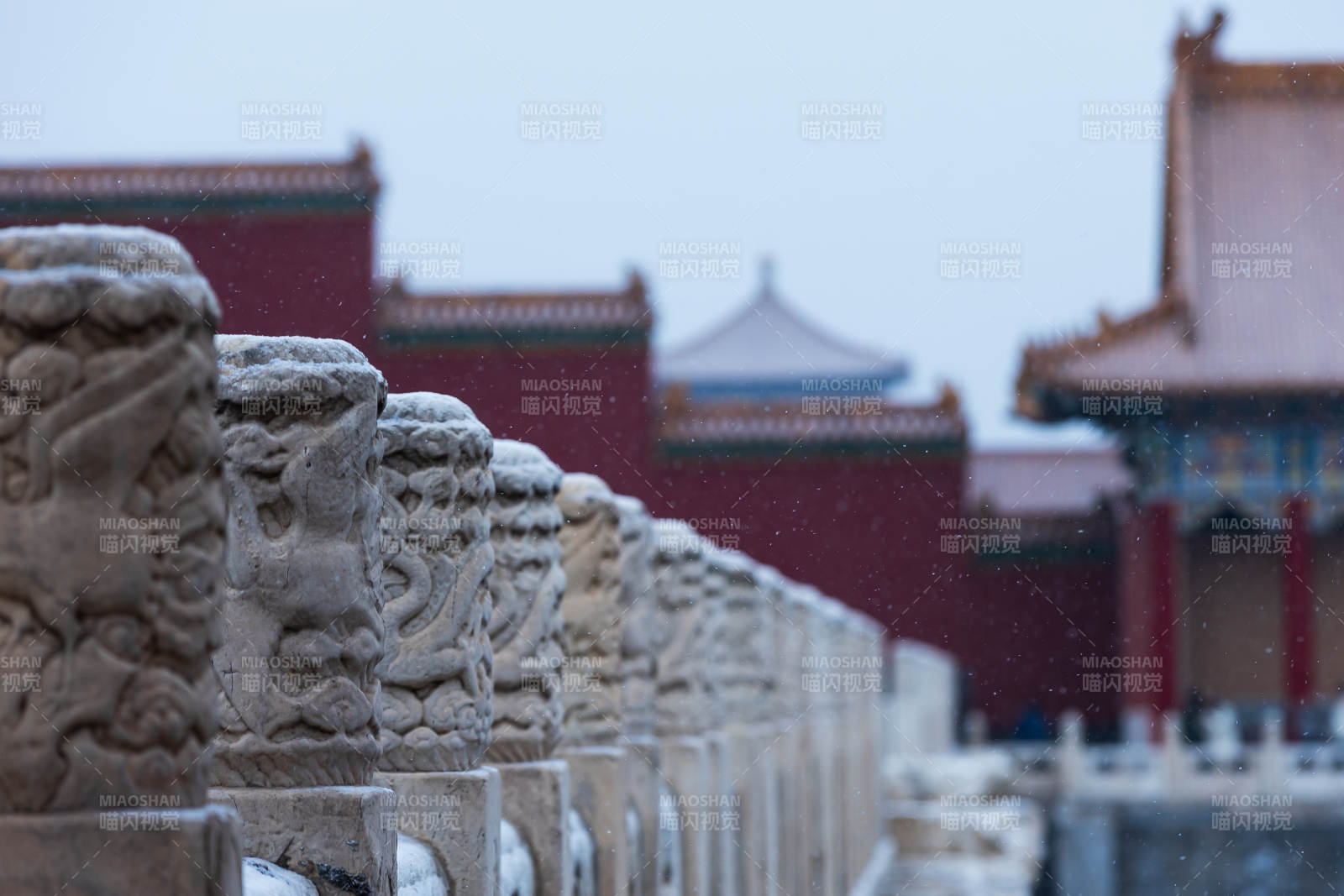 雪中故宫石栏图片