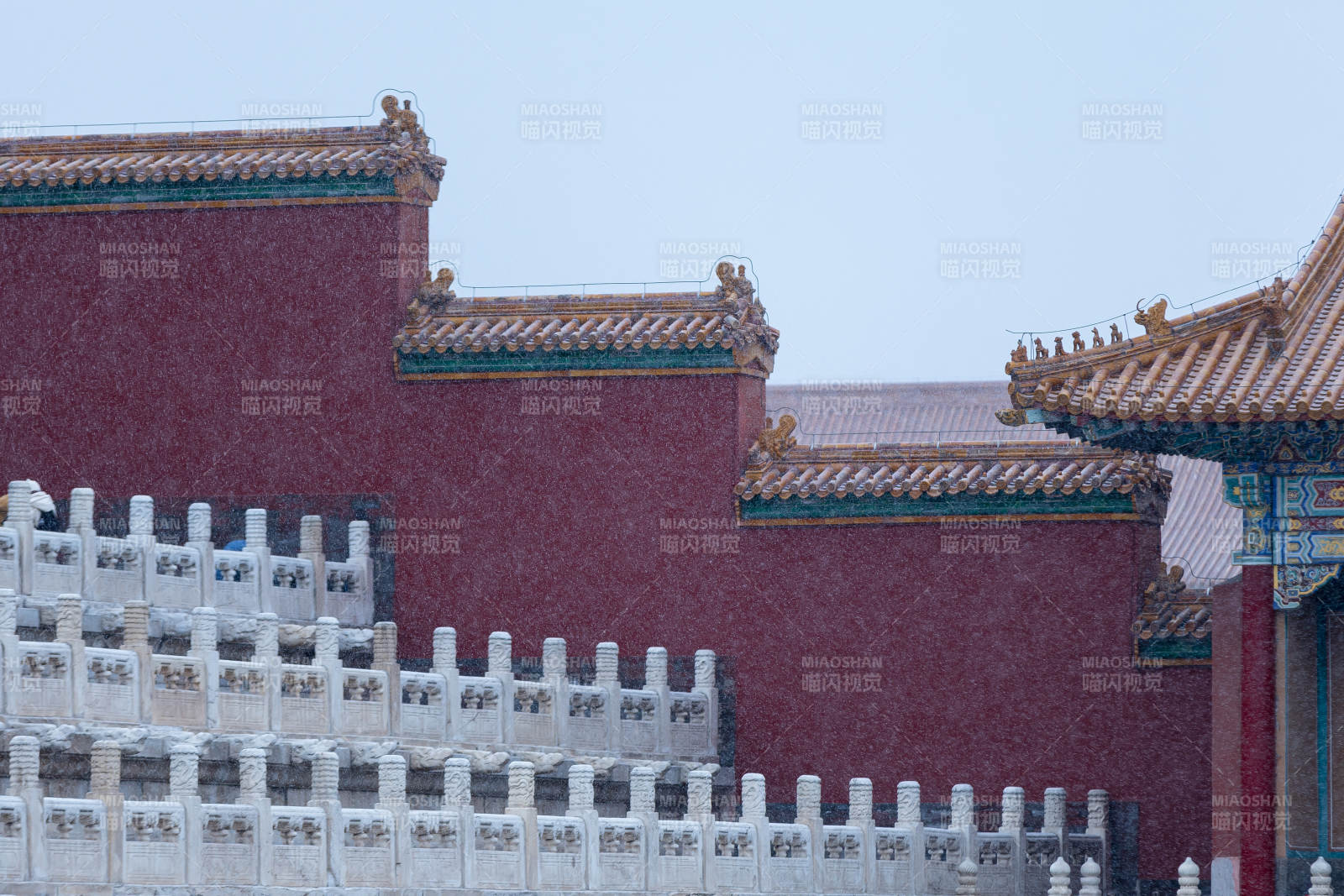 故宫红墙黄瓦图片