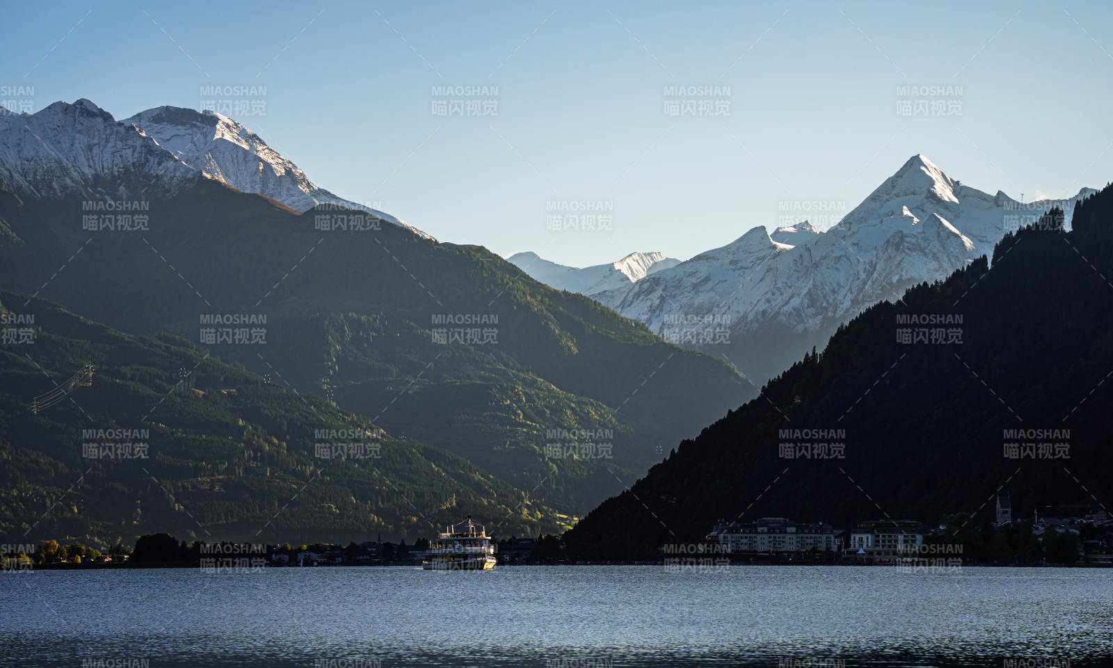 奥地利雪山湖光美景图片