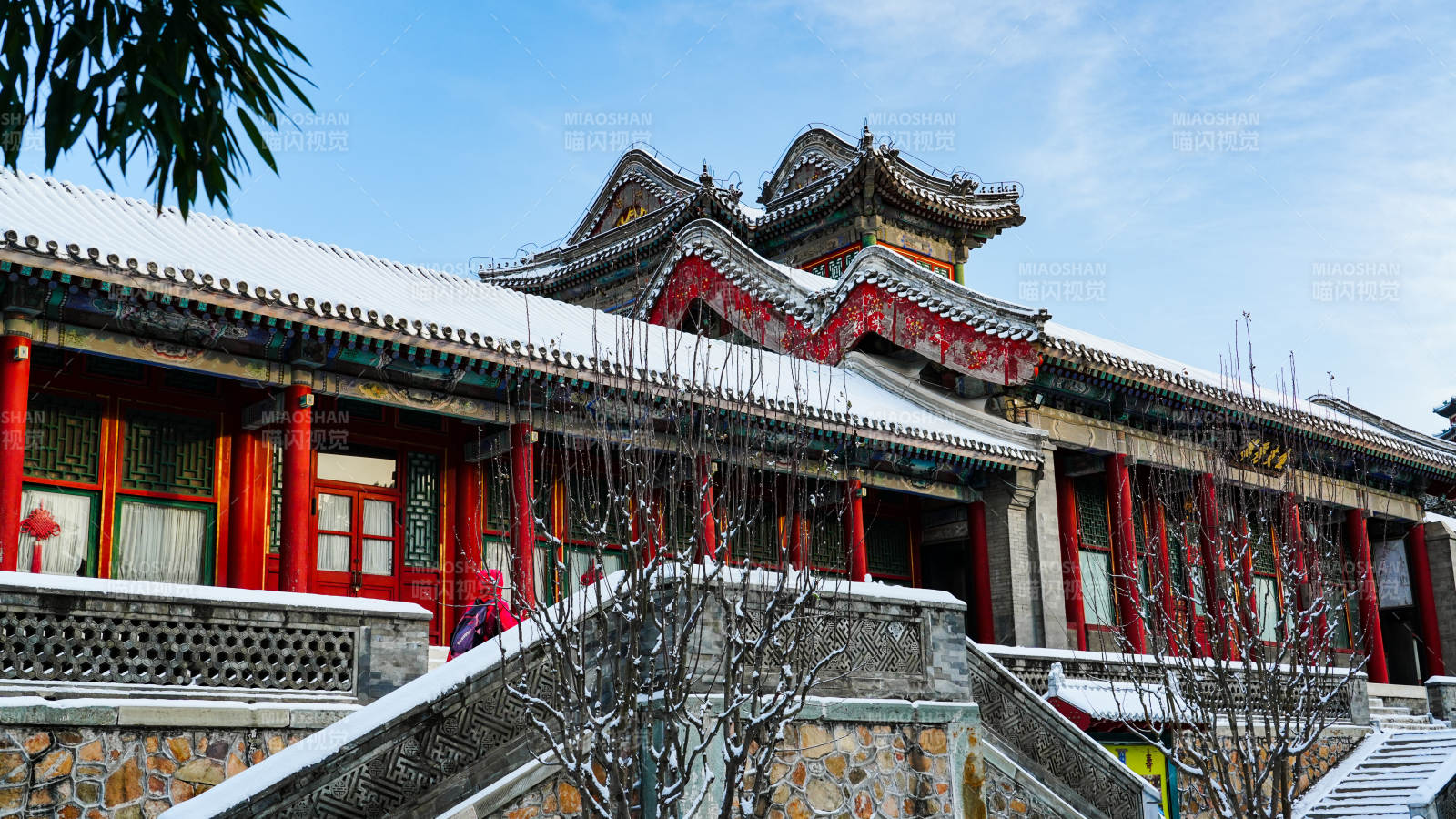 颐和园雪后古建筑美景图片