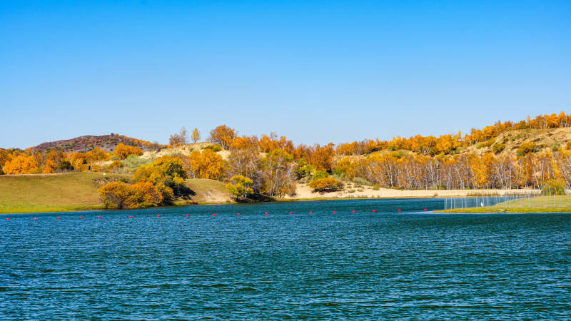 乌兰布统公主湖秋天风光图片
