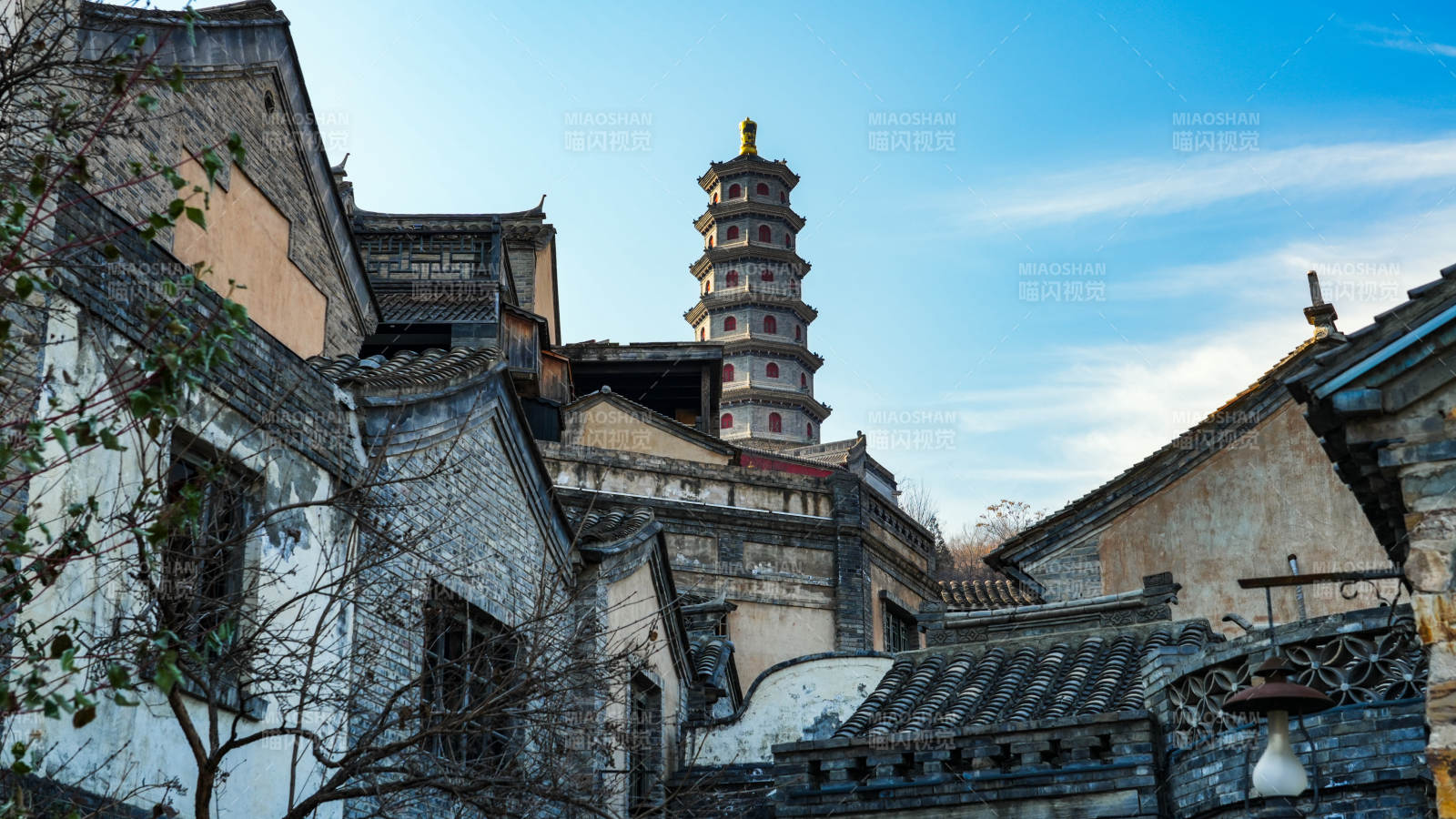 古北水镇圆通寺映旧屋图片