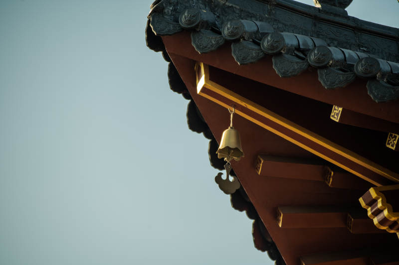 道观风铃静谧图片