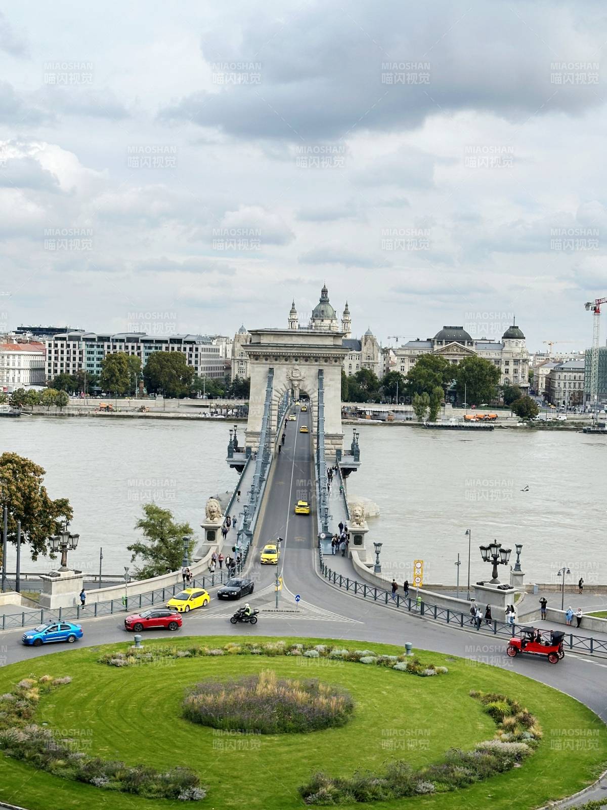 匈牙利布达佩斯链子桥风光图片