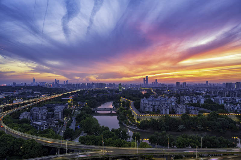南京城市黄昏美景图片