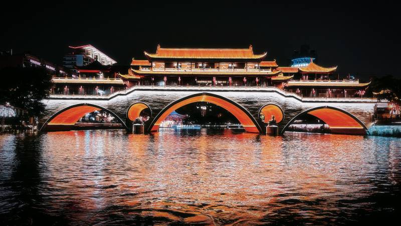 夜色中的九眼桥图片