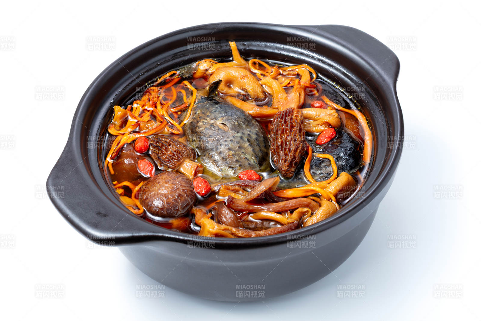 滋补菌菇乌鸡汤图片