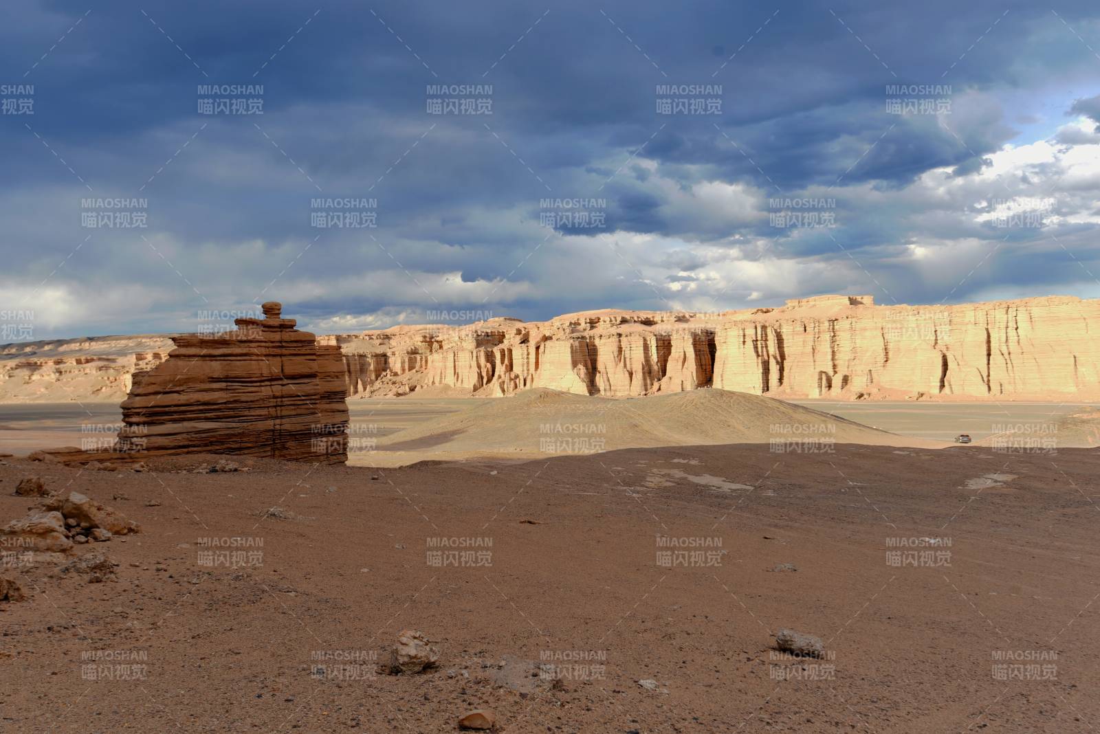 新疆哈密无人区大海道自然保护区图片