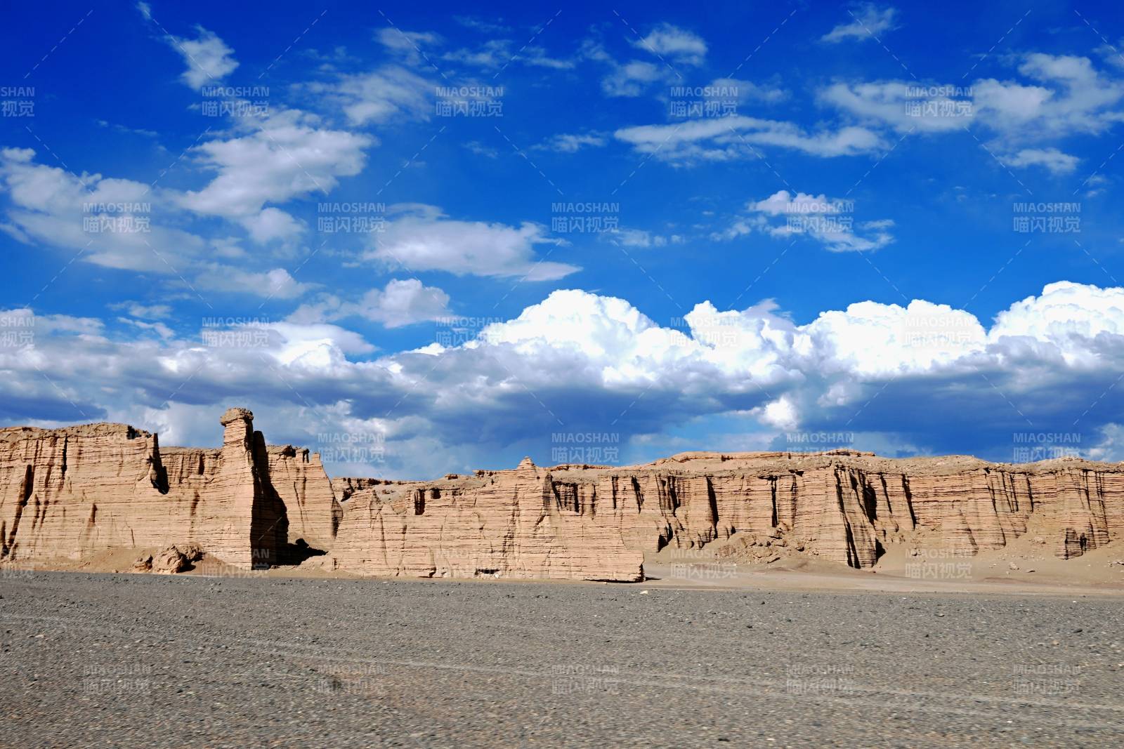 新疆哈密无人区大海道自然保护区图片