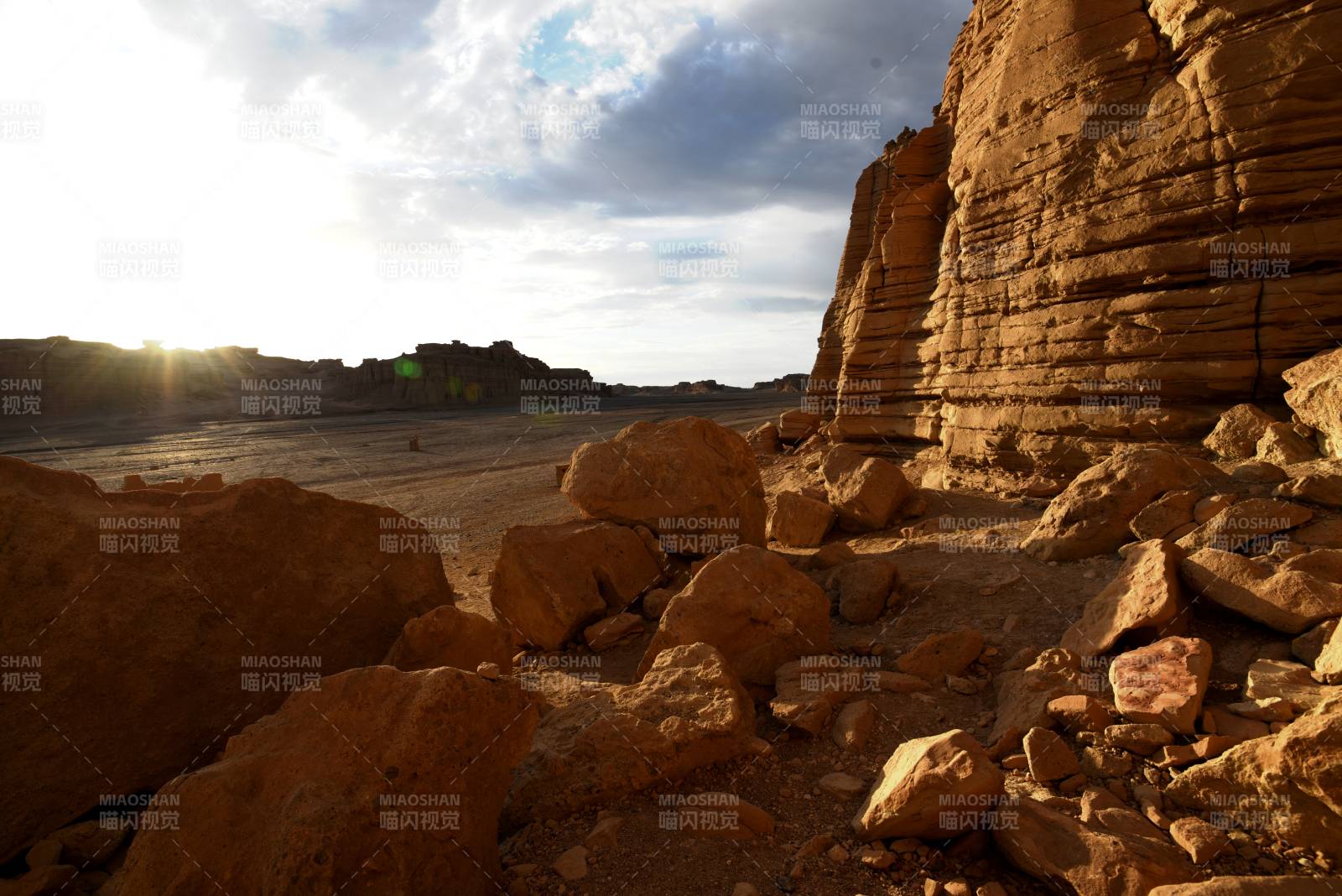 新疆哈密无人区自然保护区（大海道）图片