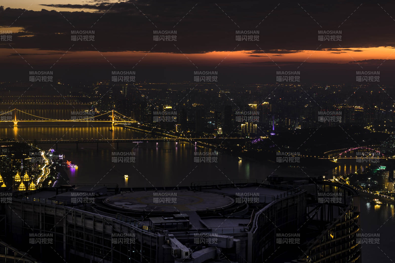 夜幕下的武汉城市灯火图片