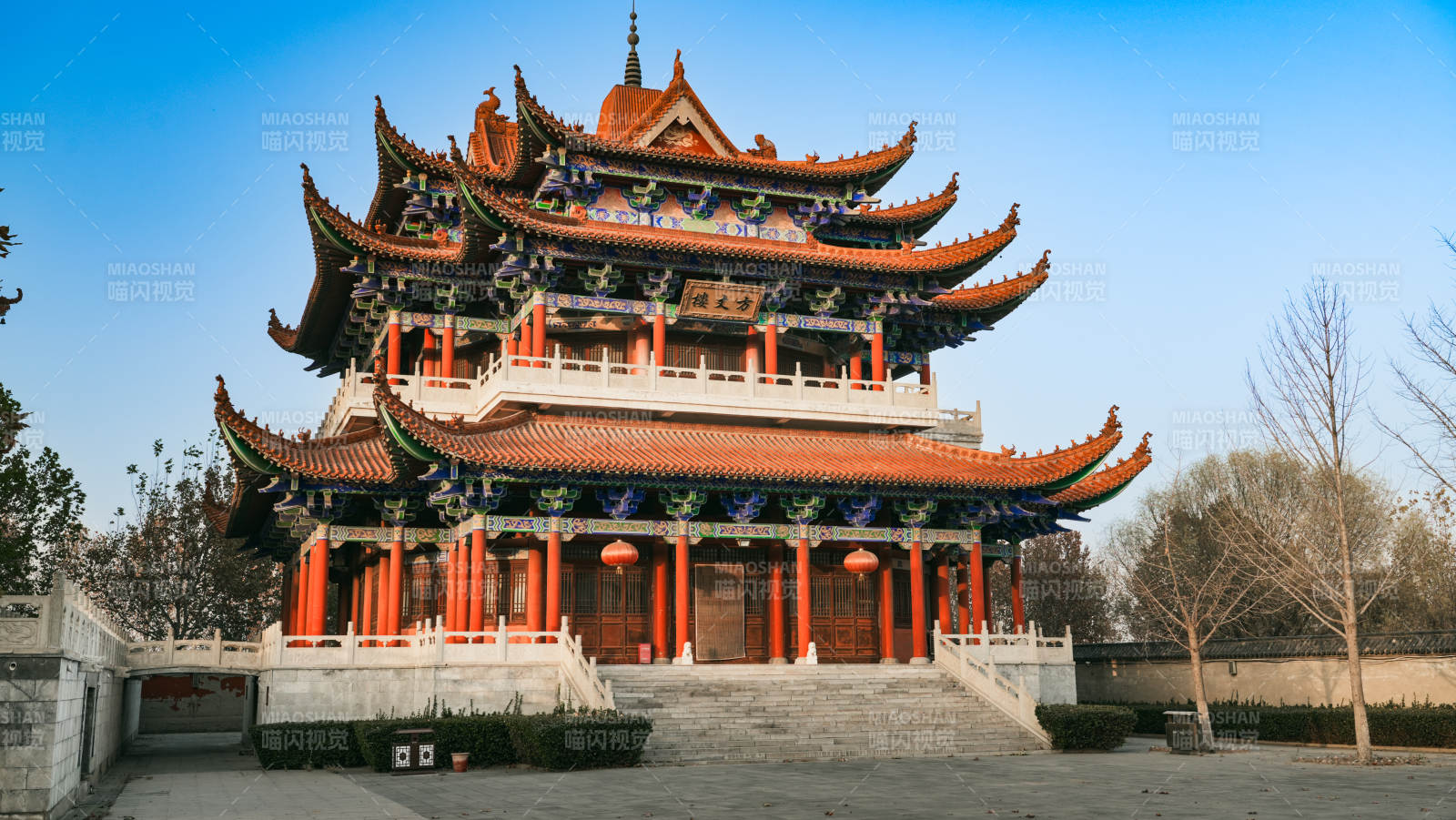 廊坊霸州大悲禅寺古塔巍峨映蓝天图片