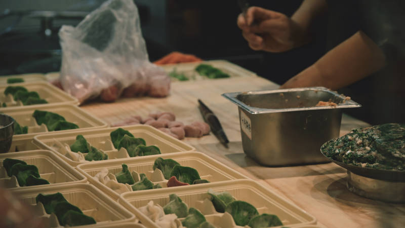 食材准备中图片