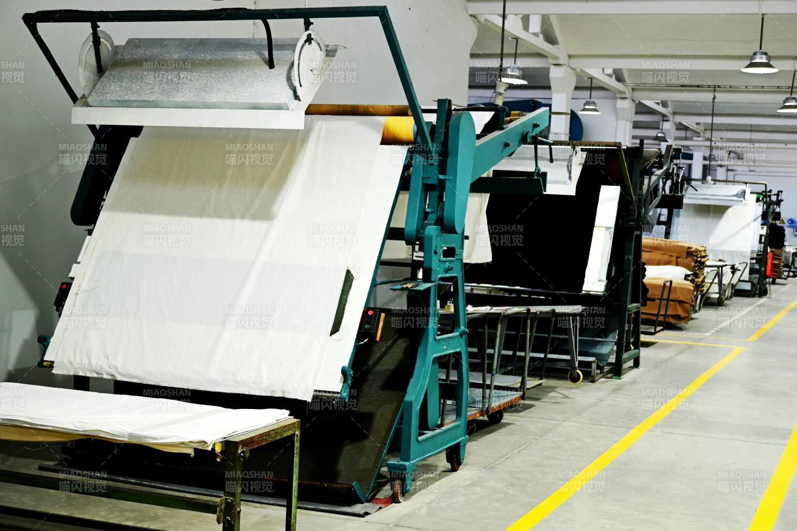 浙江凌龙高端羊绒织品车间图片